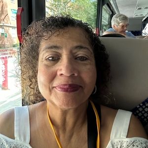 Meet your Posher, Sharon